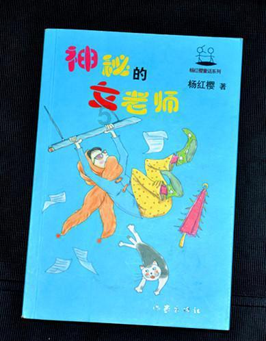 《人世间》一张全家福,是如何暴露了周家10口人家庭地位的?-智能问答网页,精准解答你的问题